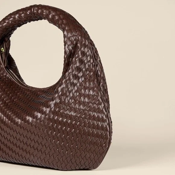 NWT Amazon Essentials Elegant Brown Woven Hobo Bag - Picture 4 of 6